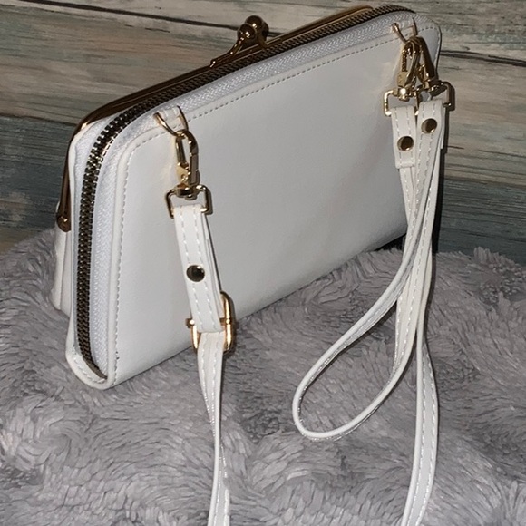 Elegant Crossbody bag - Picture 3 of 9